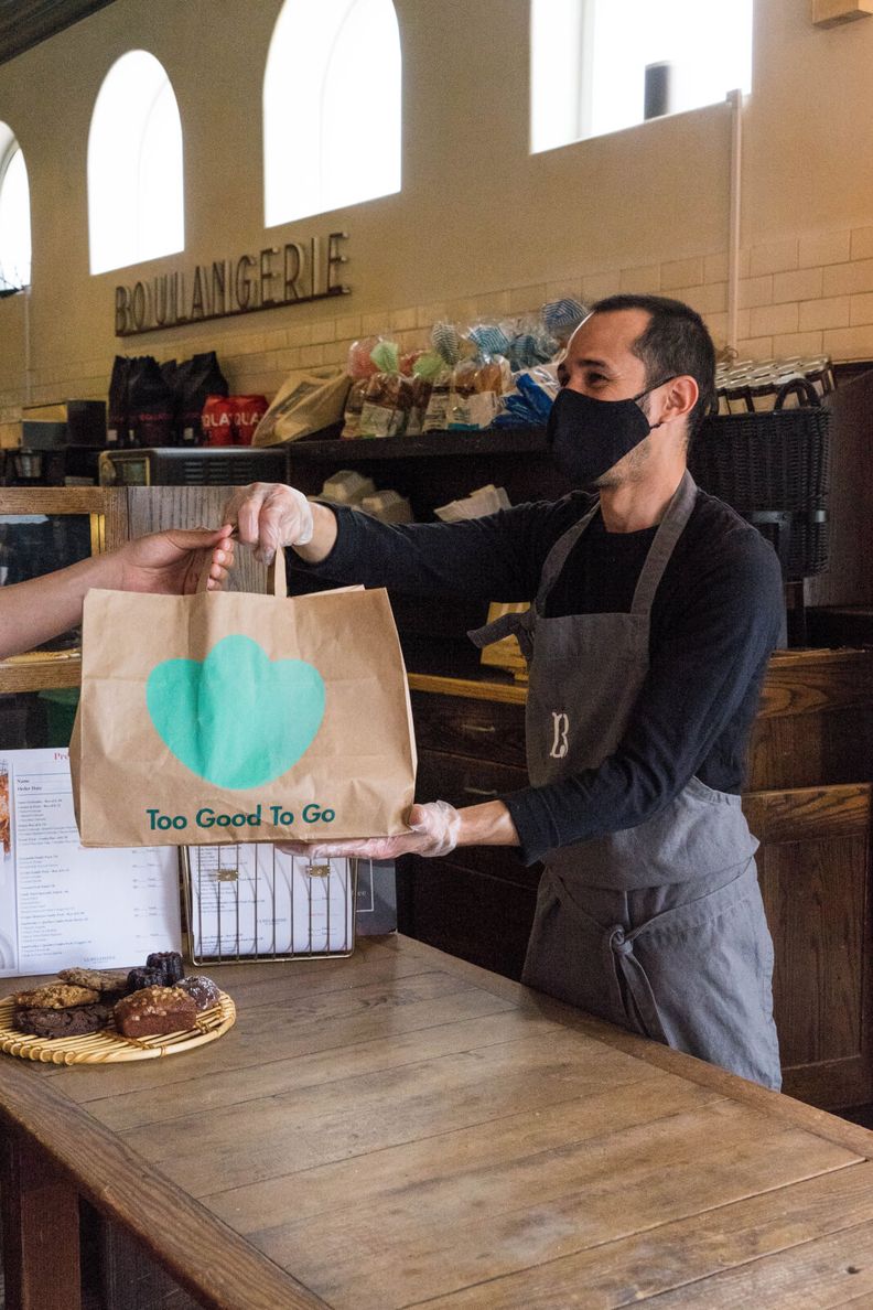TOO GOOD TO GO BRINGS  FOOD WASTE SOLUTION TO CHI-TOWN