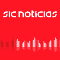 White "SIC NOTÍCIAS" logo on a red background, above a white audio waveform with reflections.