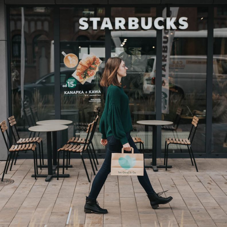 Starbucks walczy z marnowaniem żywności – teraz w całej Polsce