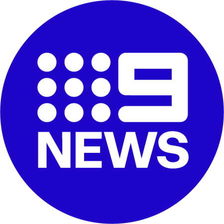 a blue circle with the 9 news logo on it