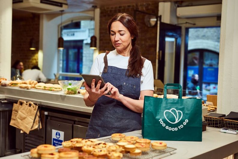 Bakery business using too good to go tool to sell their surplus food