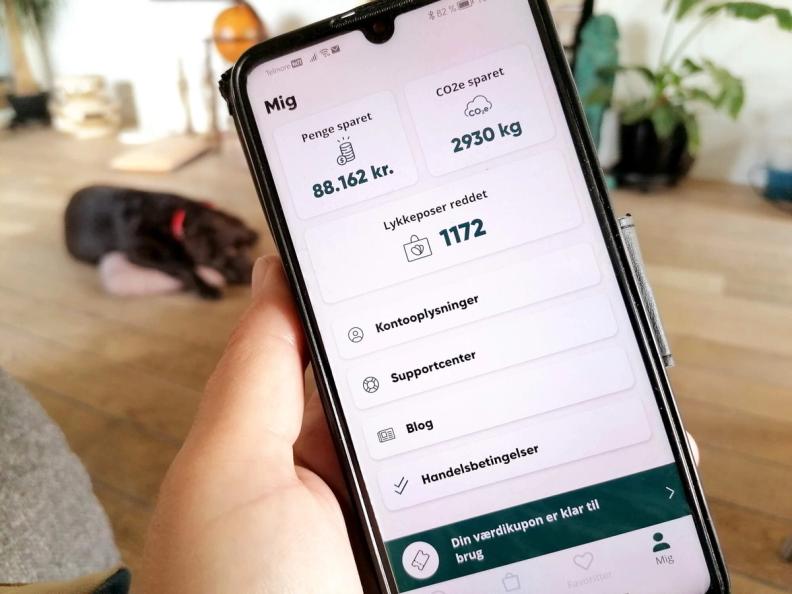 Ny funktion i madspildsapp gør det nemmere at holde styr på budget og klimaaftryk