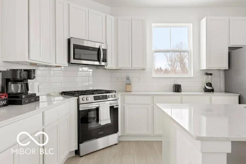 FULLY FURNISHED 3 BED ROOM TOWN HOUSE FOR RENT - Gallery 10