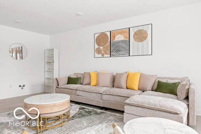 FULLY FURNISHED 3 BED ROOM TOWN HOUSE FOR RENT - Gallery 13