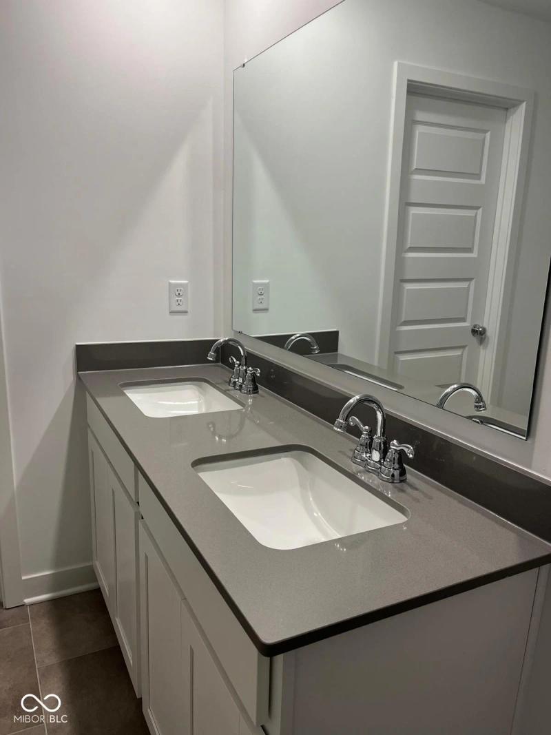 3 BEDROOM, 3 BATH FOR LEASE - Gallery 4