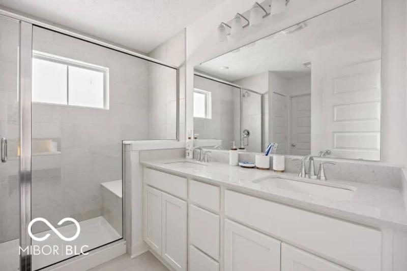 FULLY FURNISHED 3 BED ROOM TOWN HOUSE FOR RENT - Gallery 14