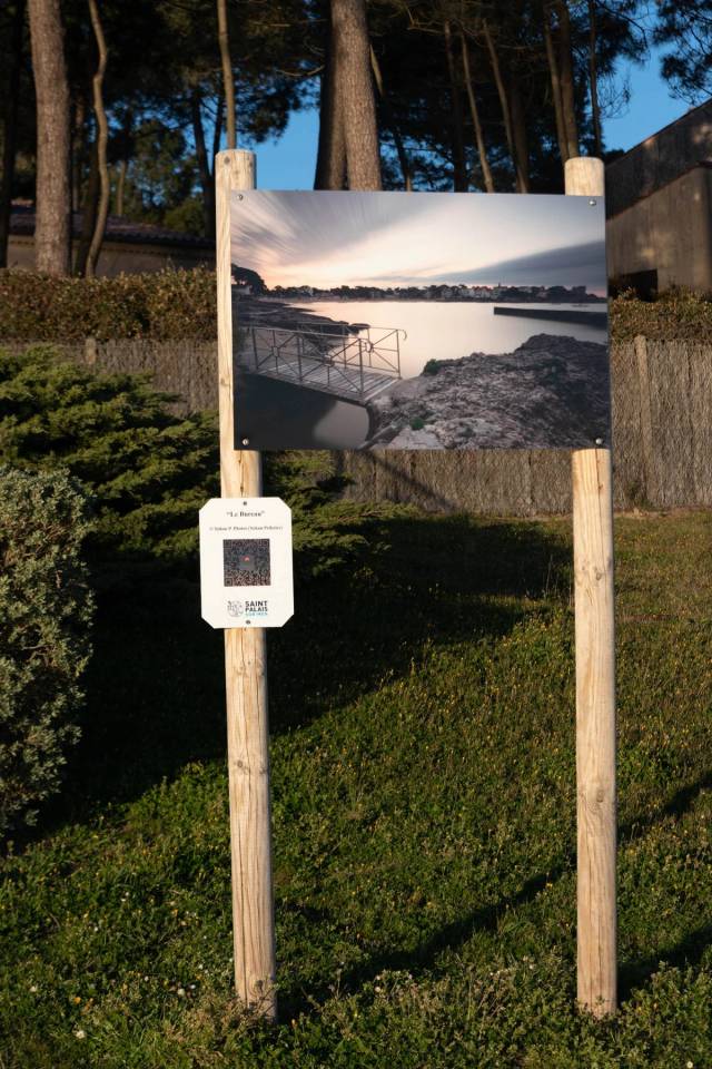 Panneau d’exposition Le Bureau sur la promenade de Saint-Palais-sur-Mer