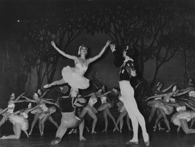 Jezioro Łabędzie — balet