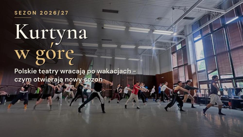 Zespół baletowy podczas porannej lekcji w sali baletowej