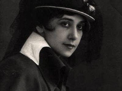 Tamara Karsavina -circa 1910 c