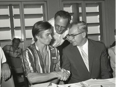 Rudolf Nureyev visit to Israel (997009326979105171)