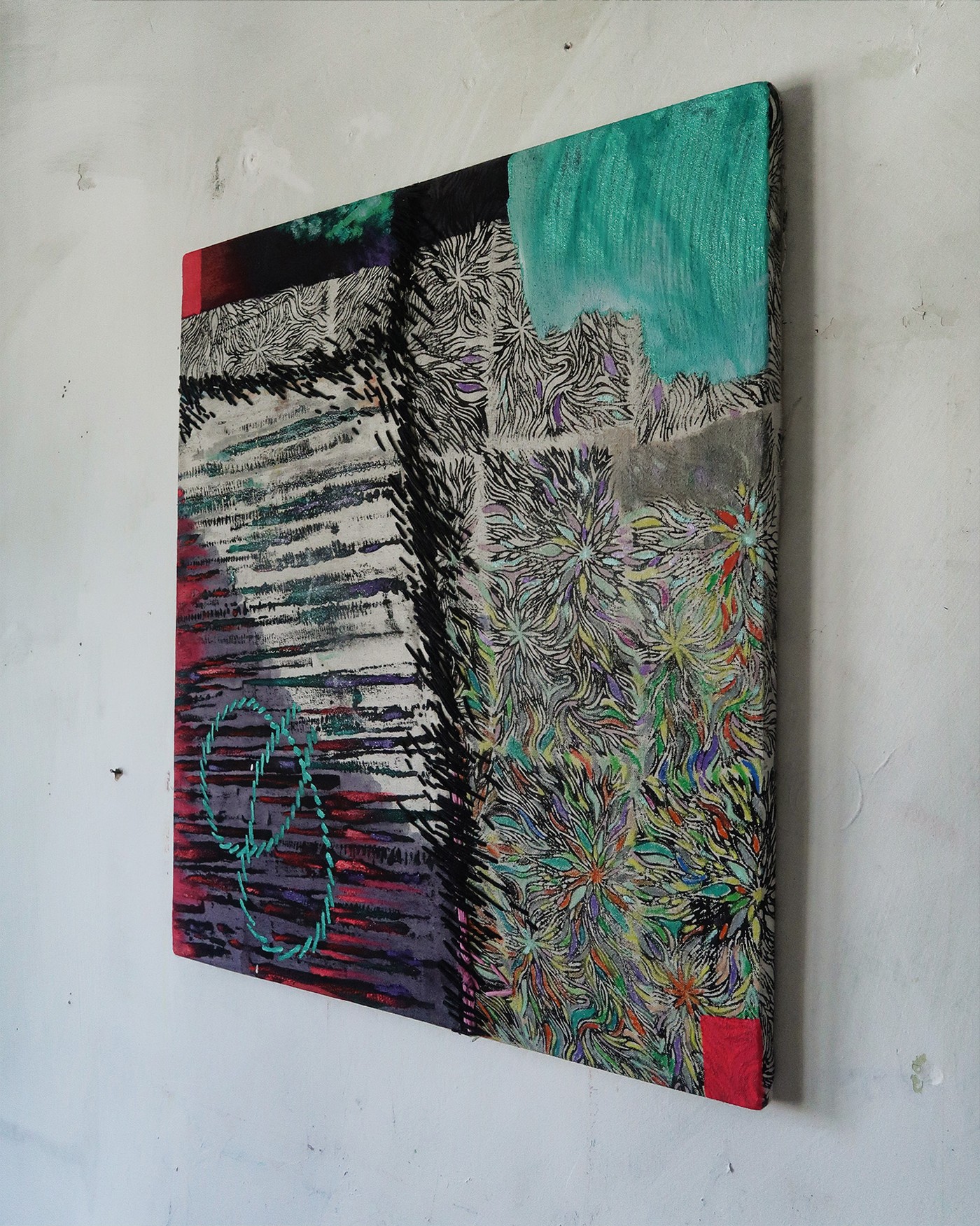 Under the clasp, detail view 4