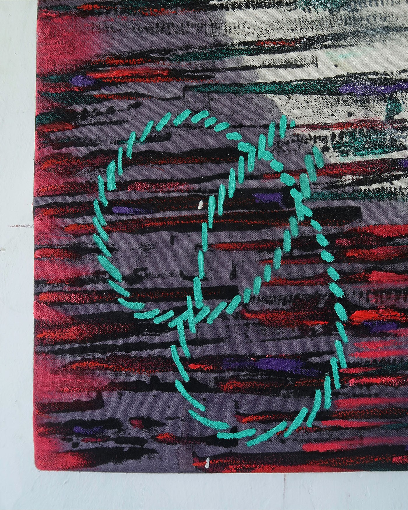 Under the clasp, detail view 5