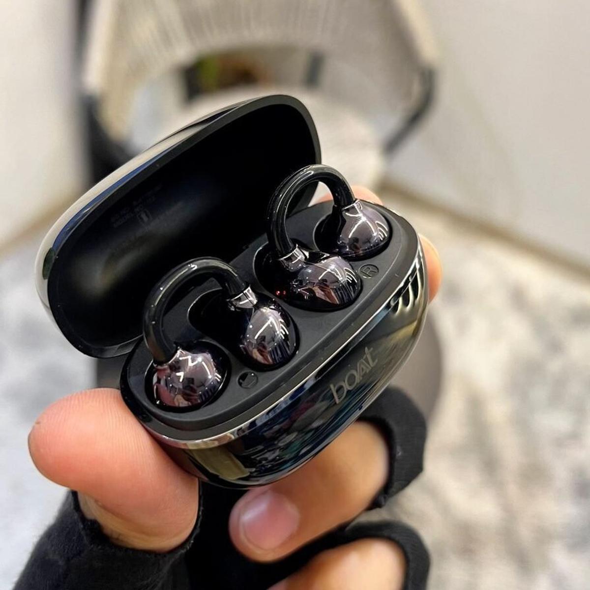 boAt Loop Wireless Earbuds