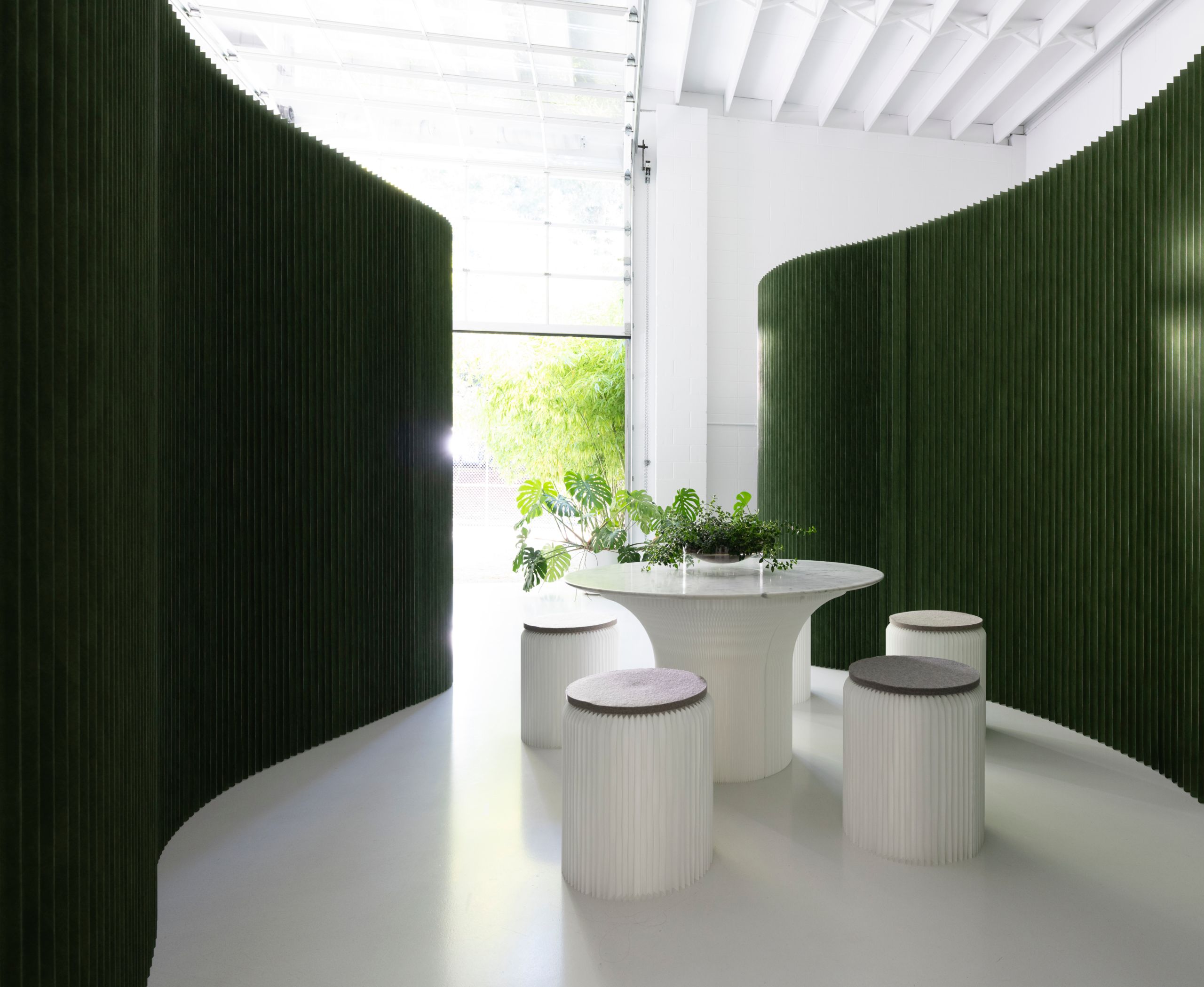 Pairing softseating with cantilever table offers a quick-to-install, comfortable solution for meeting or dining areas.