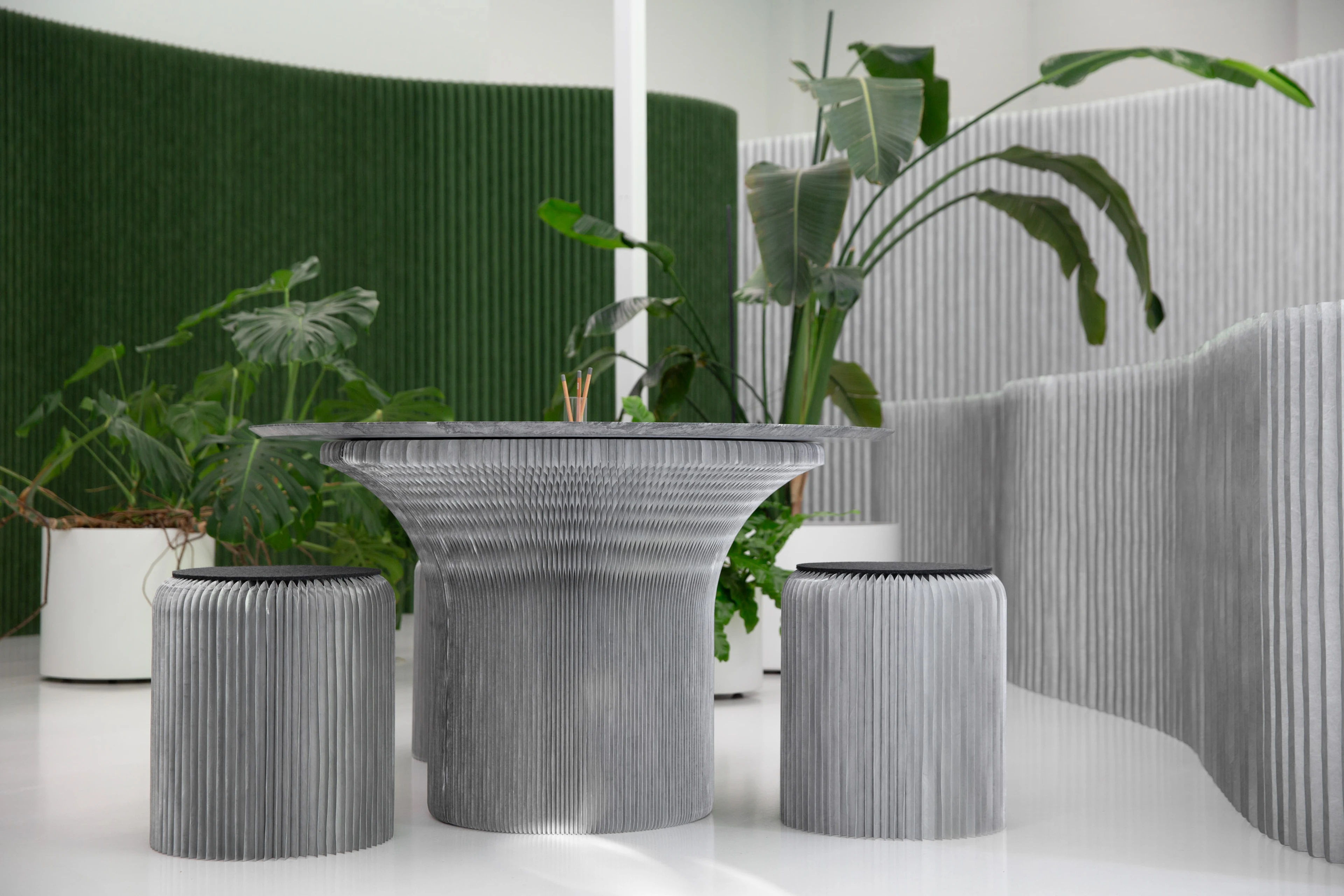 pencil holder / glass vase for cantilever table™