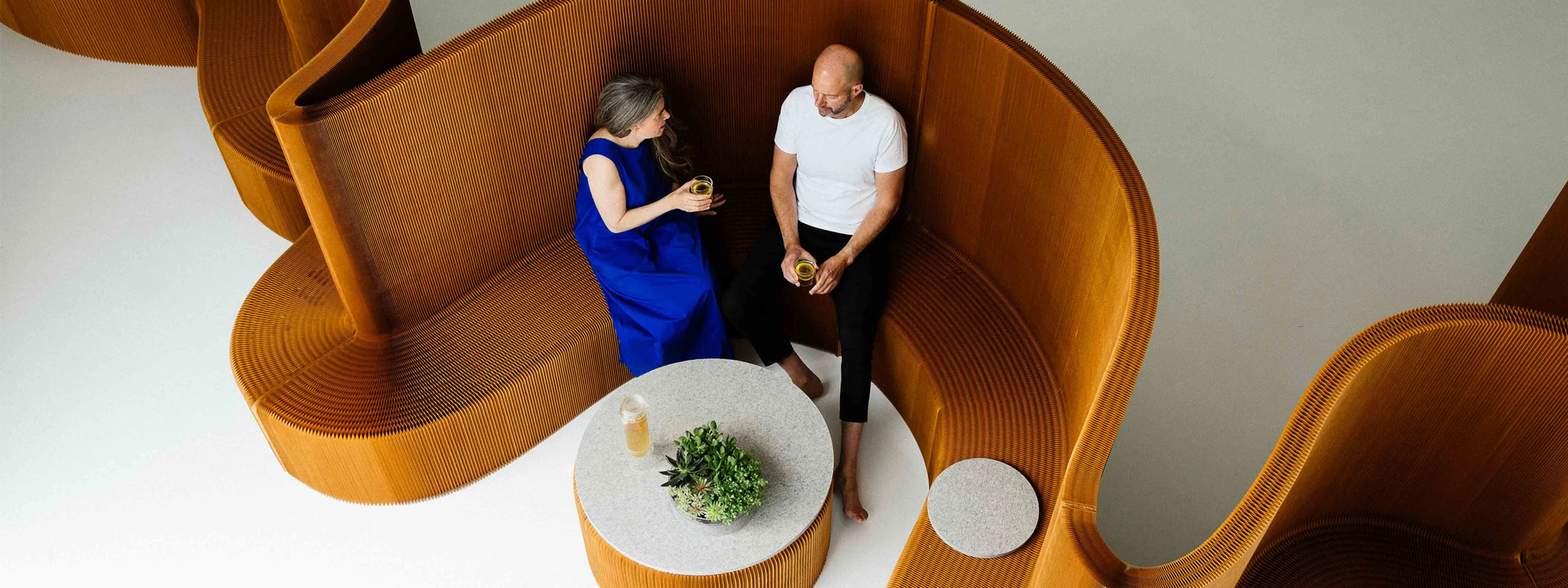 room divider wall seating molo
