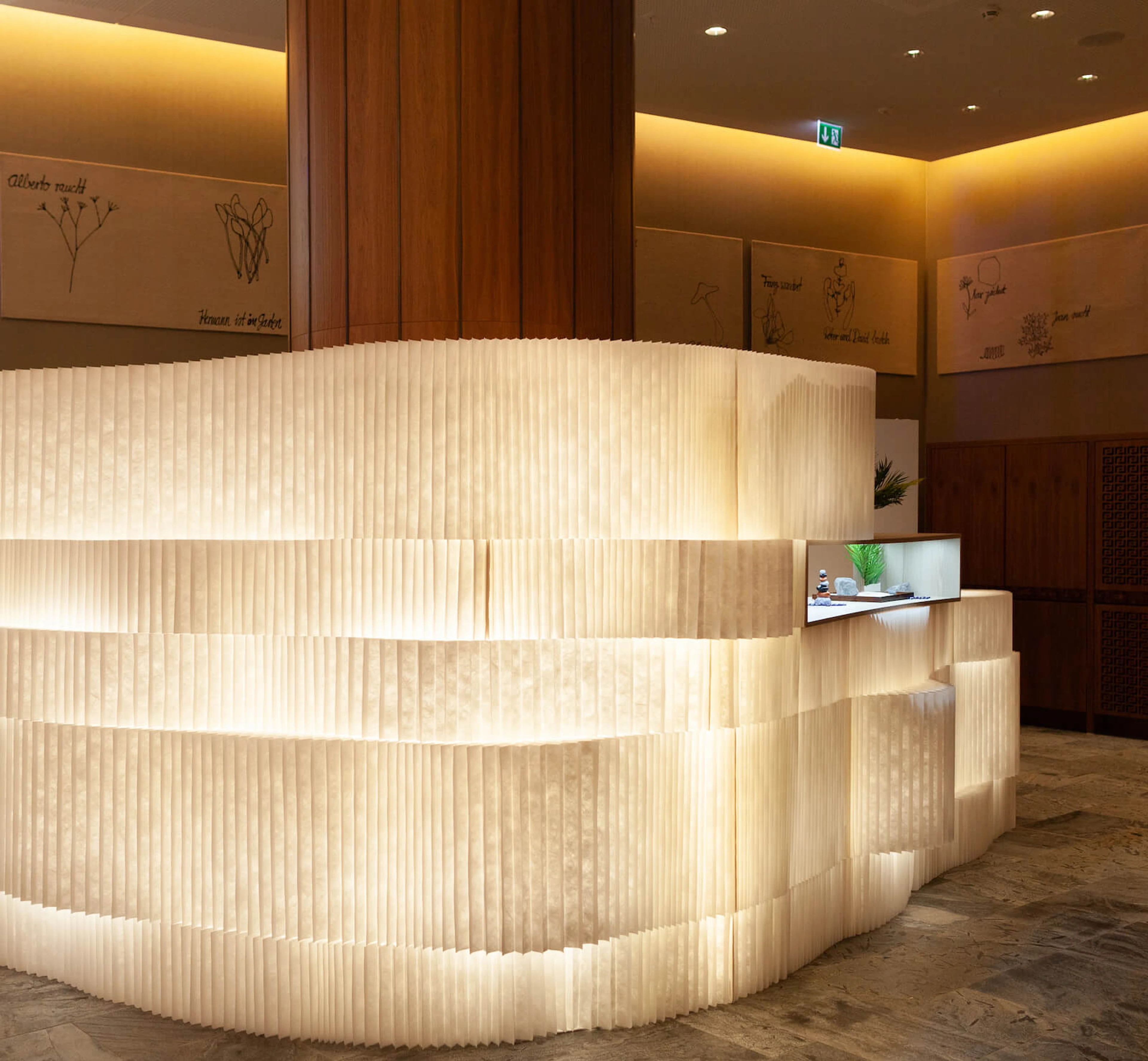 gallery exhibit stands - softblock with LED - Saudi Arabia