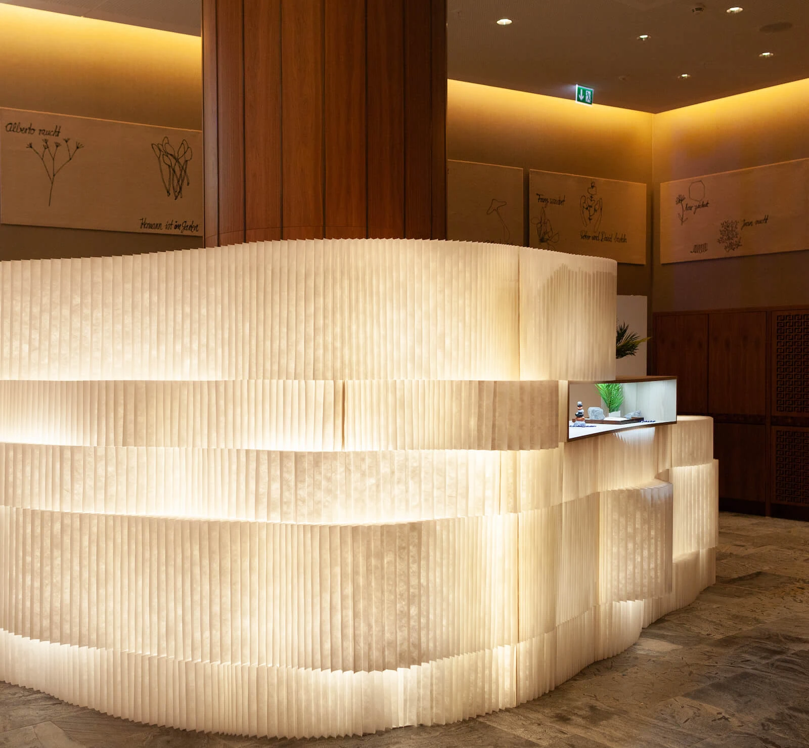 gallery exhibit stands - softblock with LED - Saudi Arabia