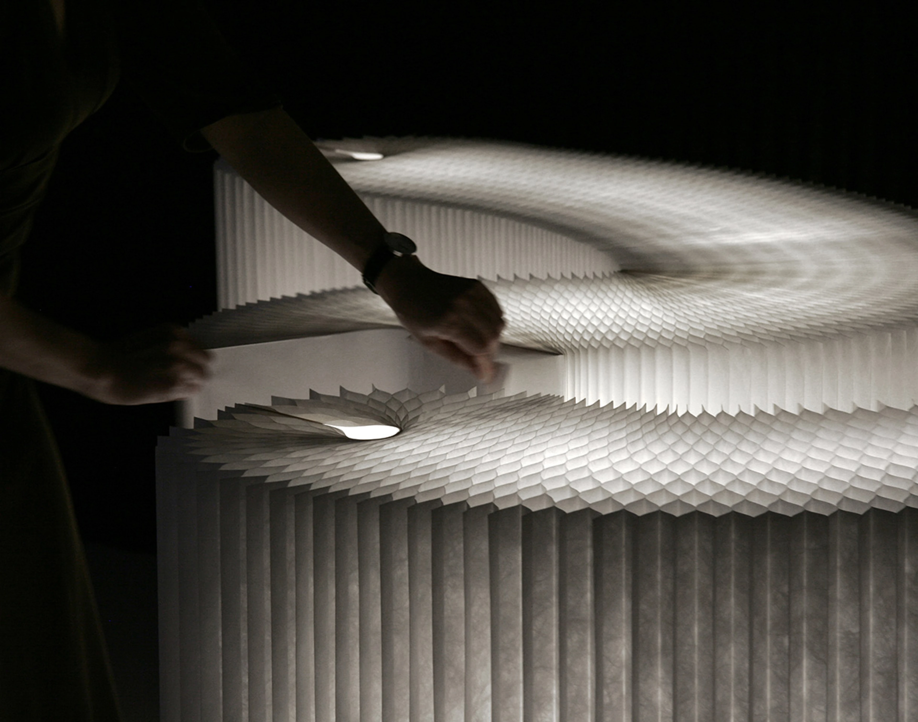 walls with integrated lighting
