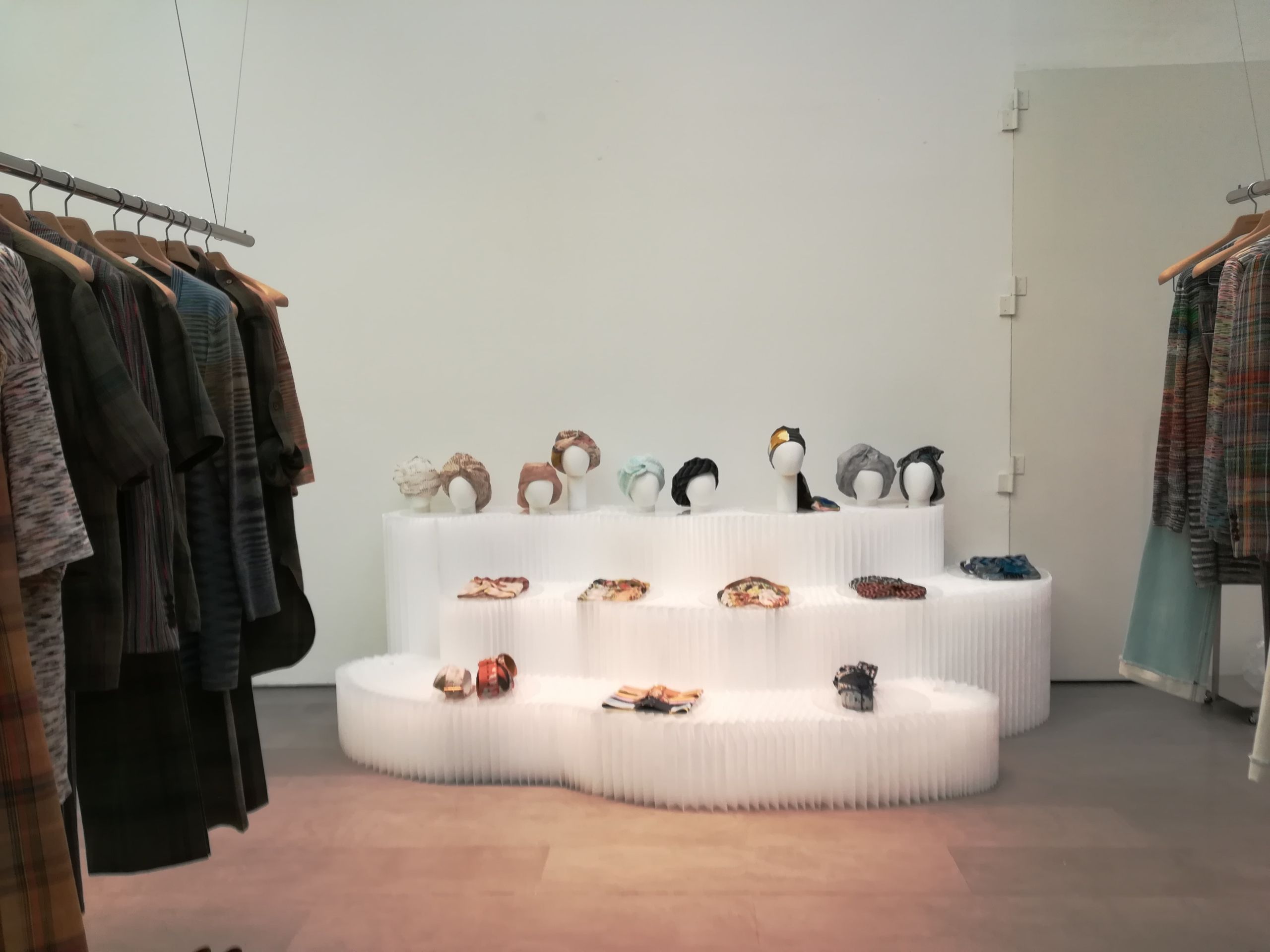 portable partitions for product displays - Missoni Milan
