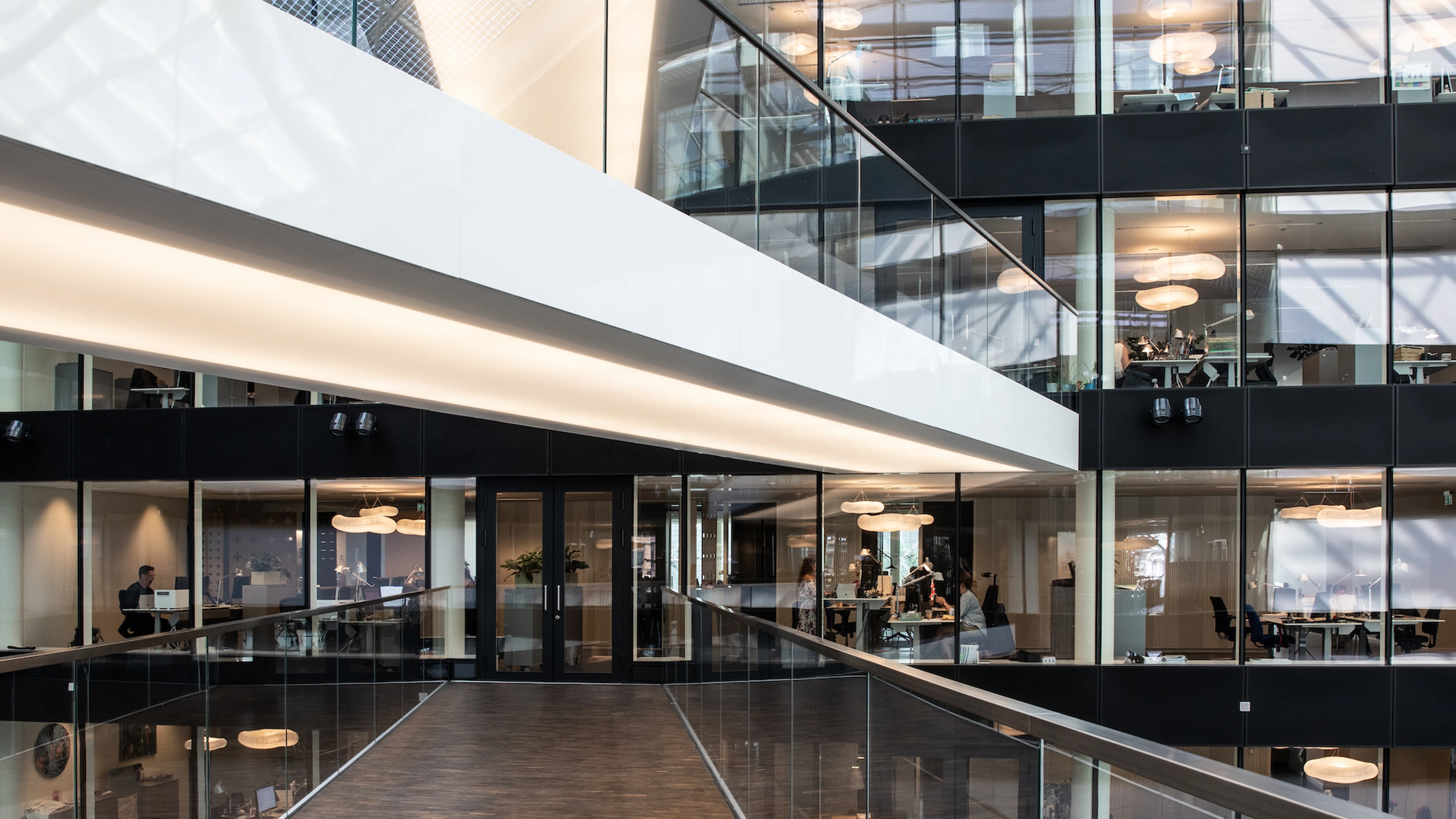 cloud light in office spaces - Dansk Industri