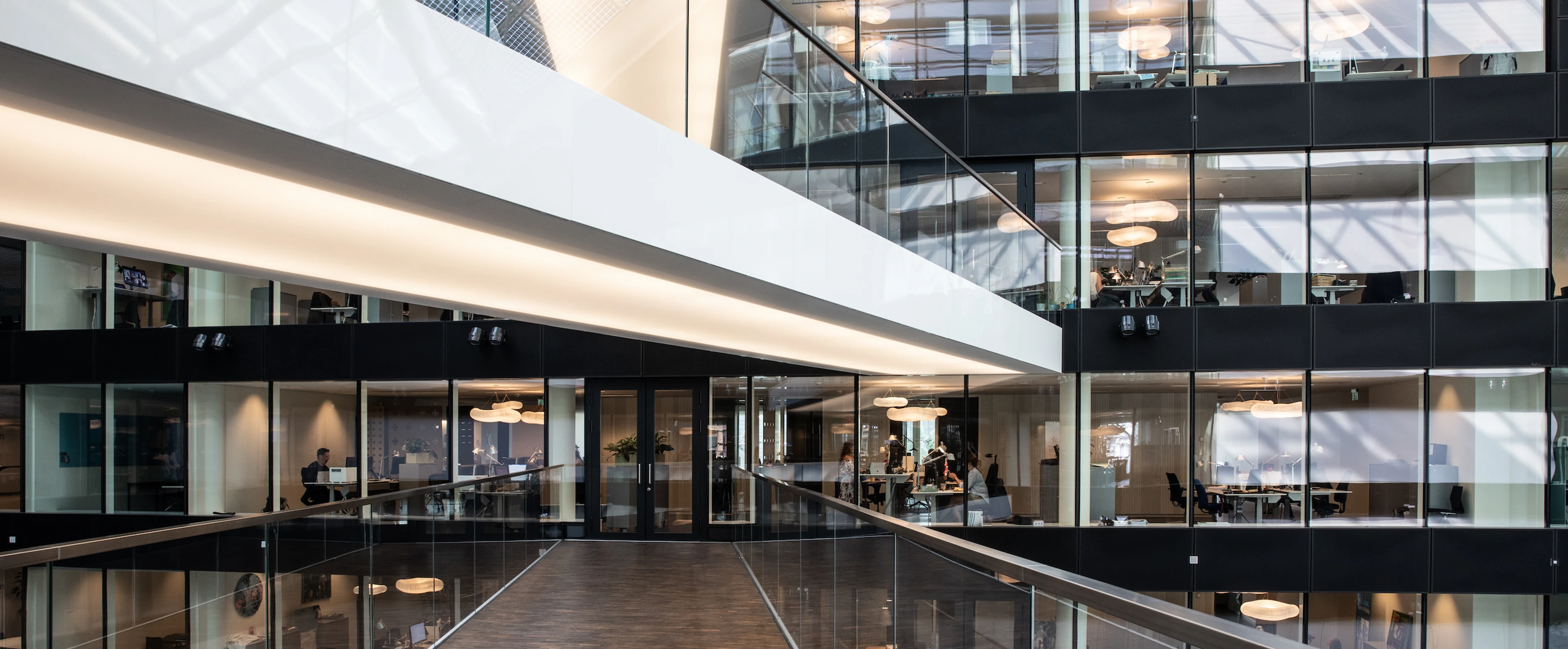 cloud light in office spaces - Dansk Industri