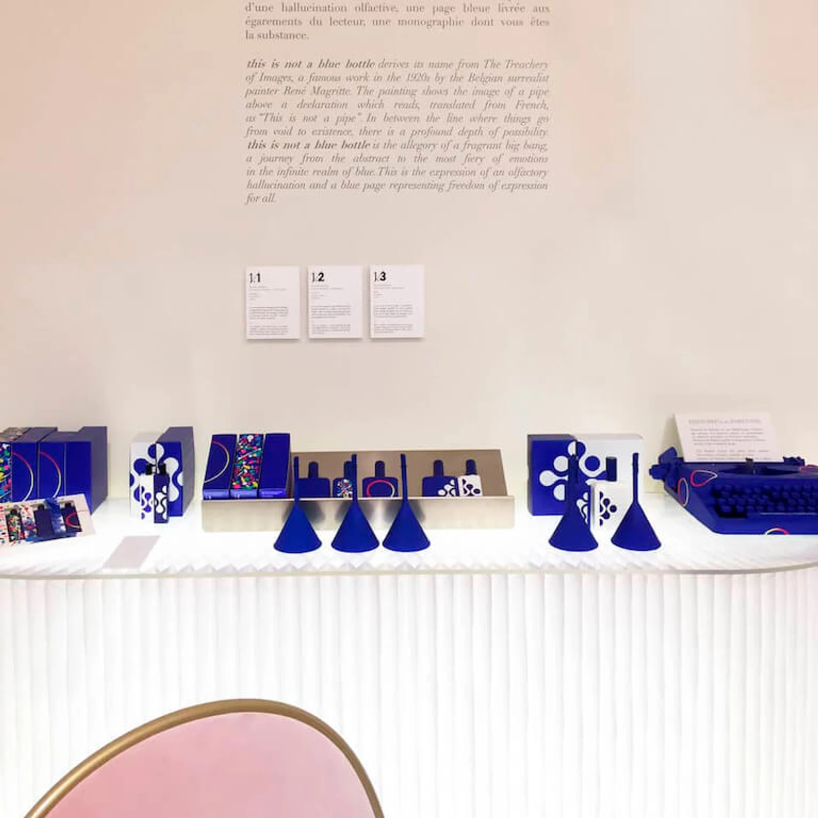 softblock white - Histoires des Parfums display concept
