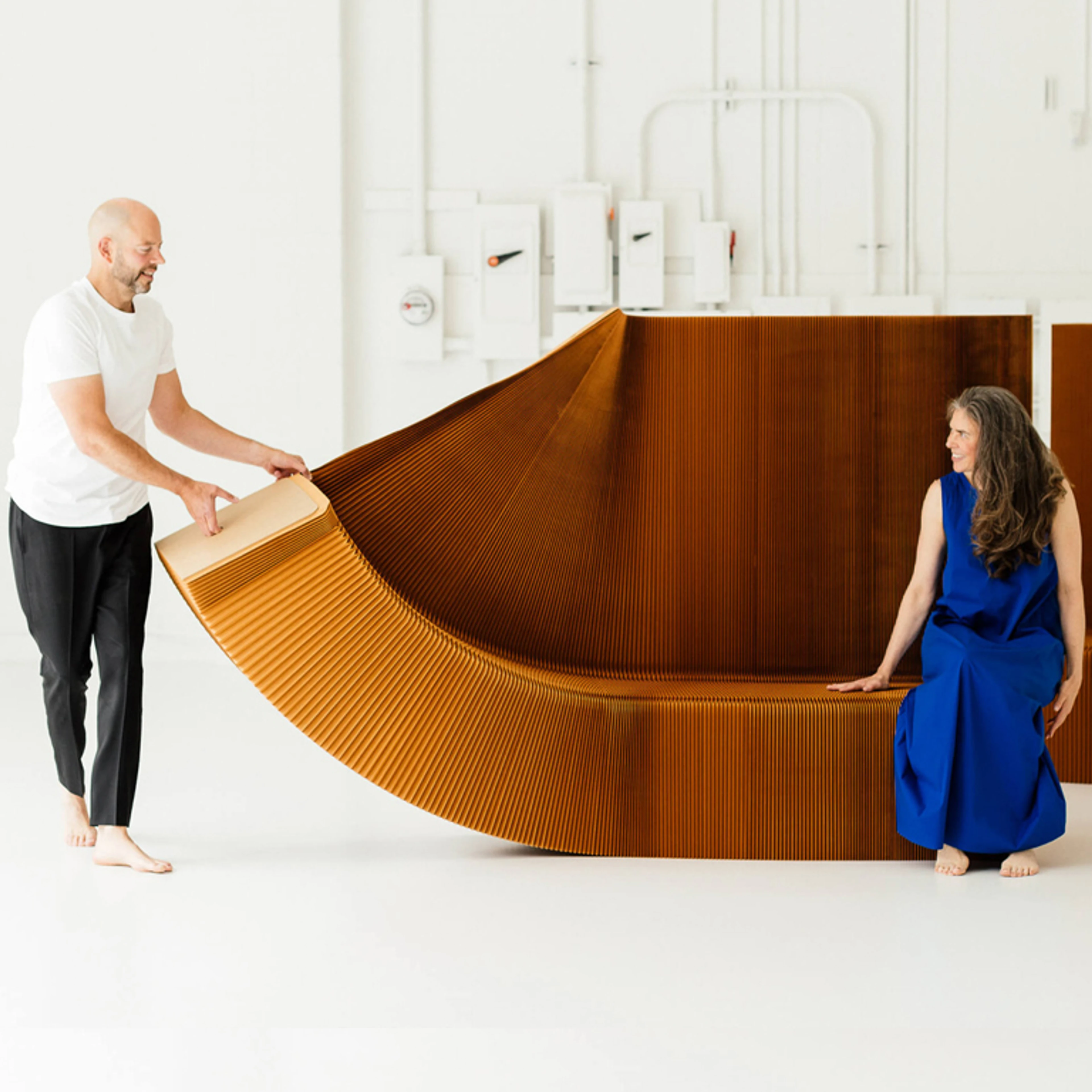 design wanted - molo media coverage mobile