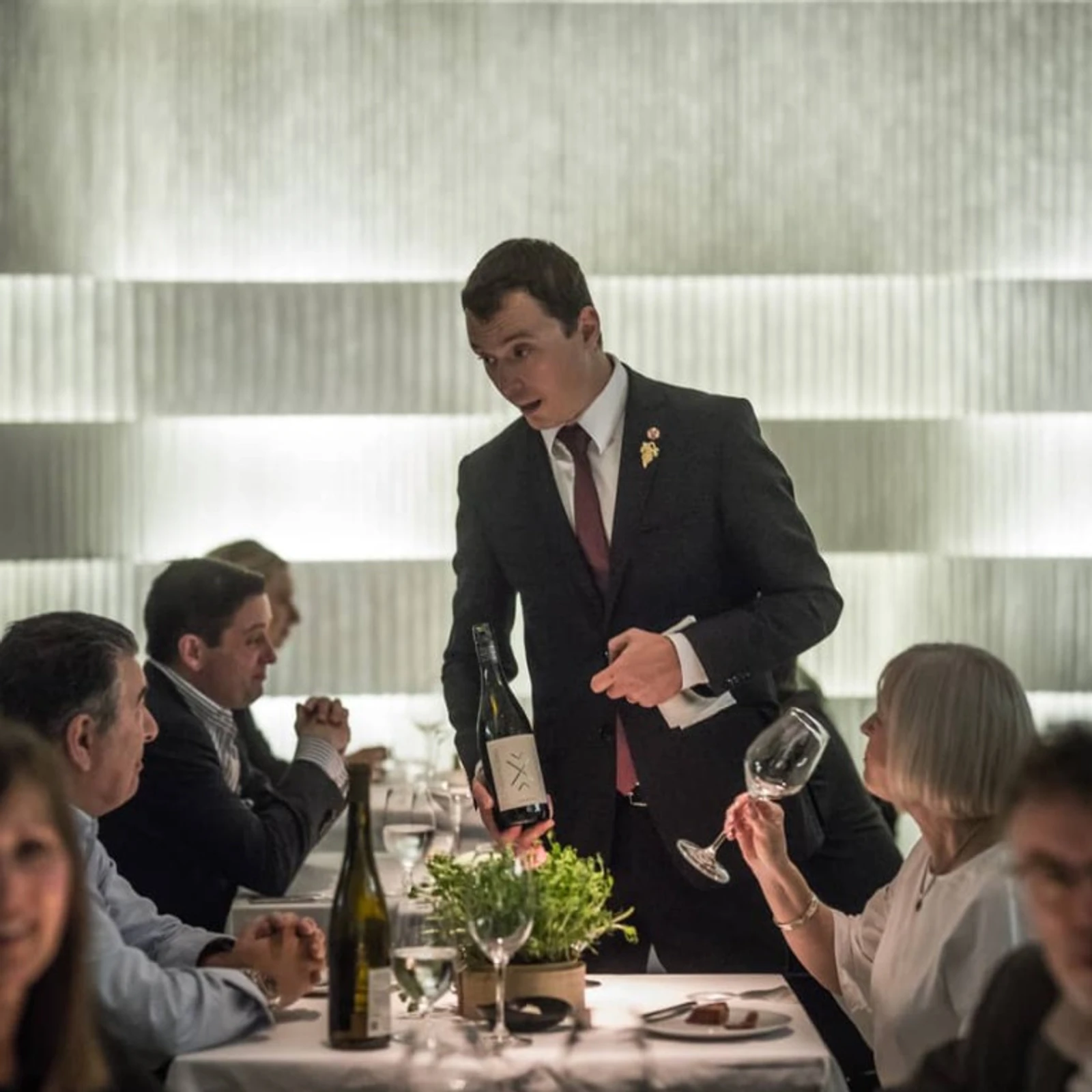 cloud lighting for luxury hotel environments - Baraka Restaurant Lounge - mobile