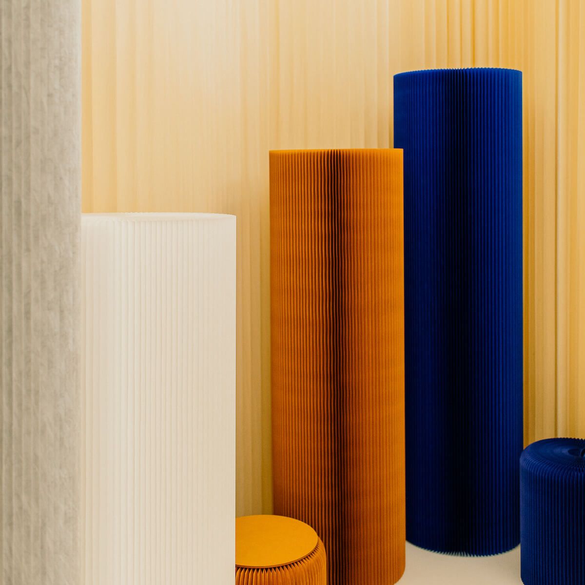 craft fair booth design - flexible room partitions