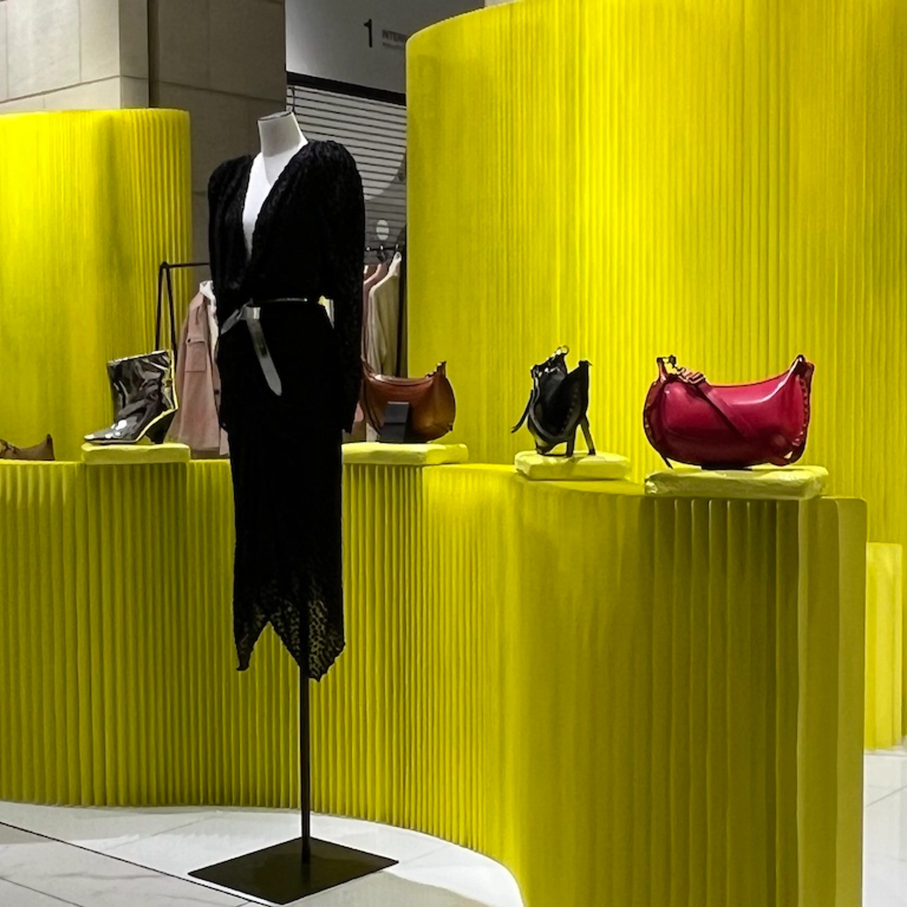 isabel marant retail - custom colour softwall and softblock by molo