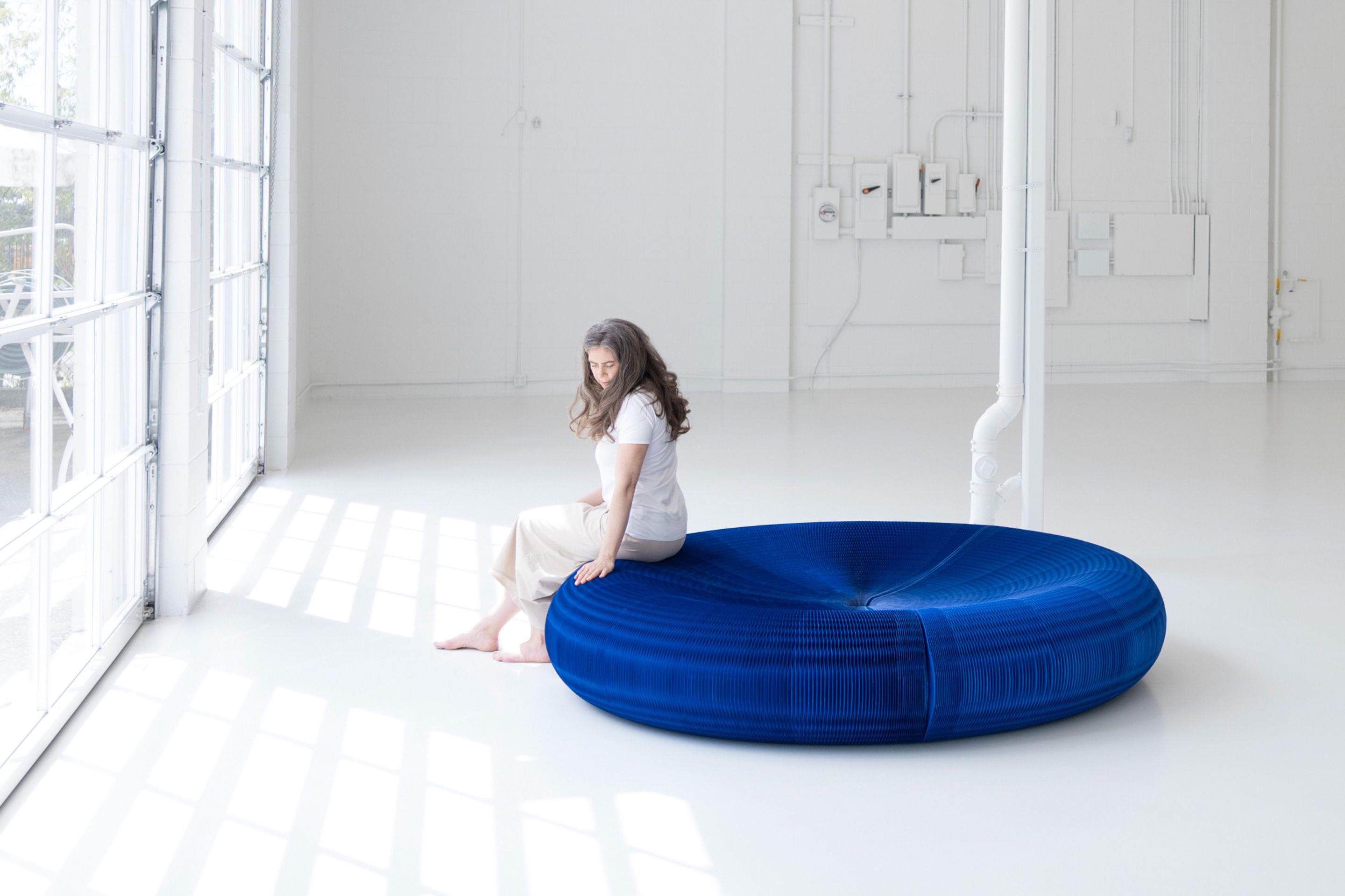 paper lounger, paper furniture, blue furniture, softseating, molo
