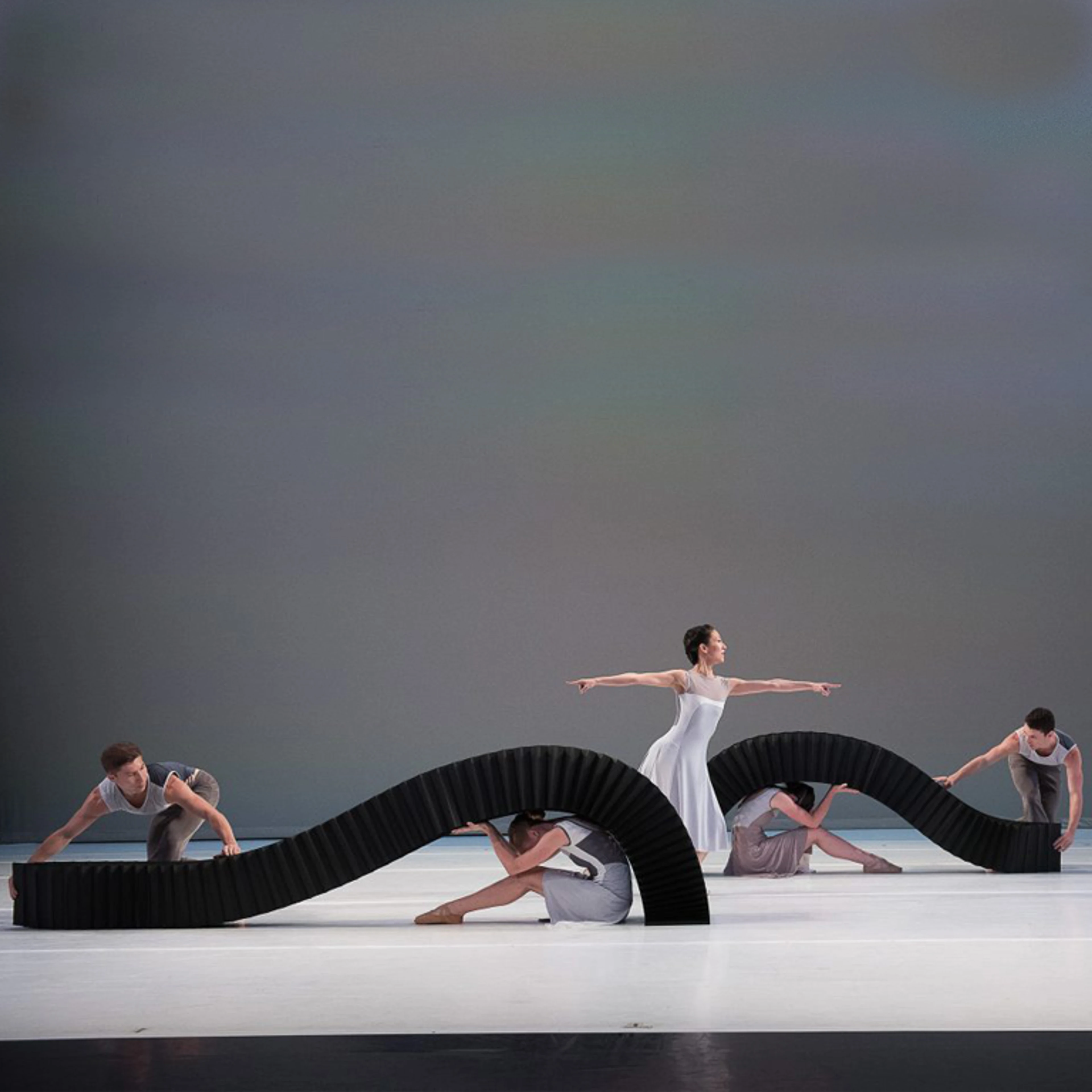 mobile modular wall partition black - Jessica Lang Dance