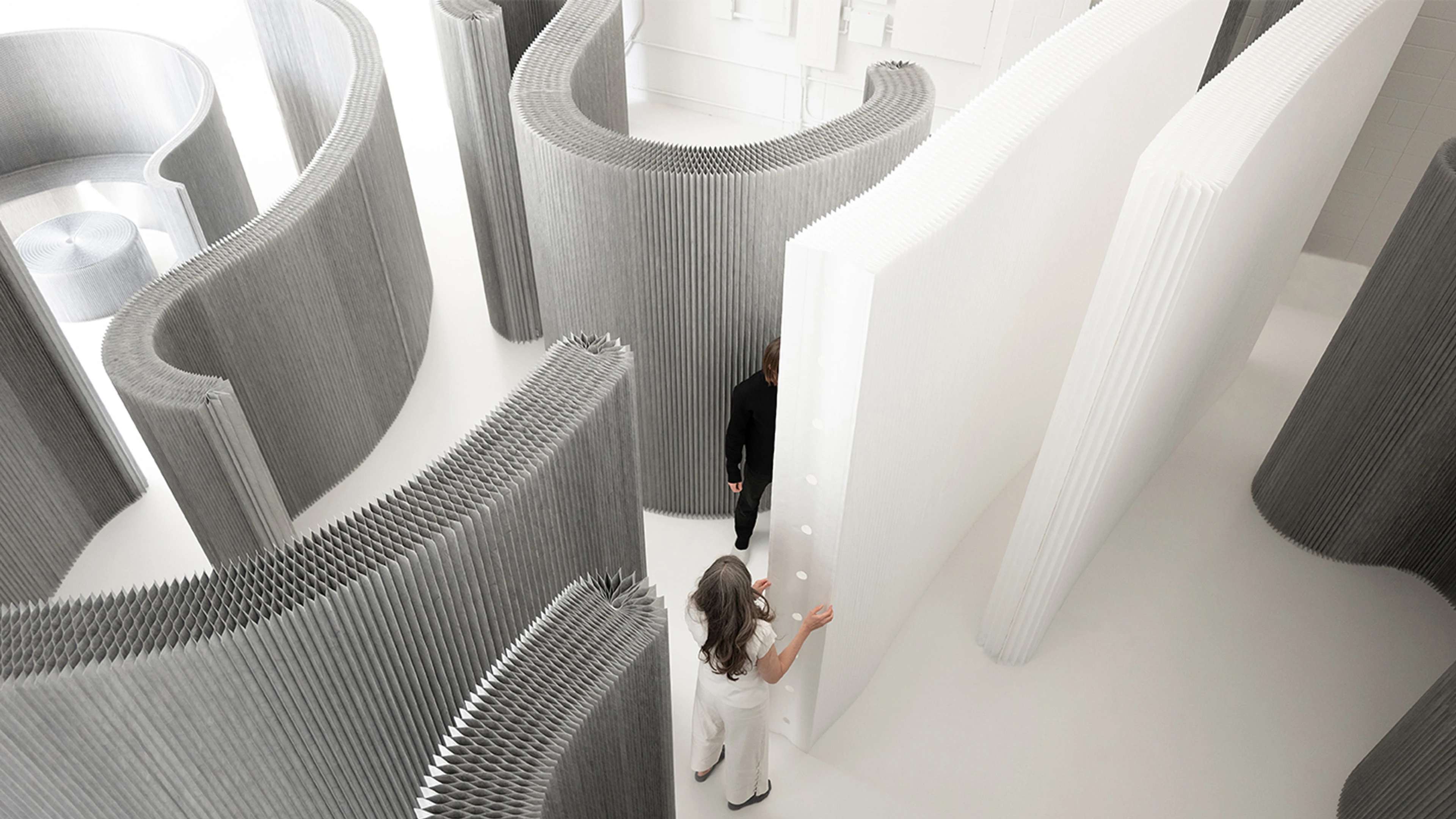 paper furniture gurus - molo
