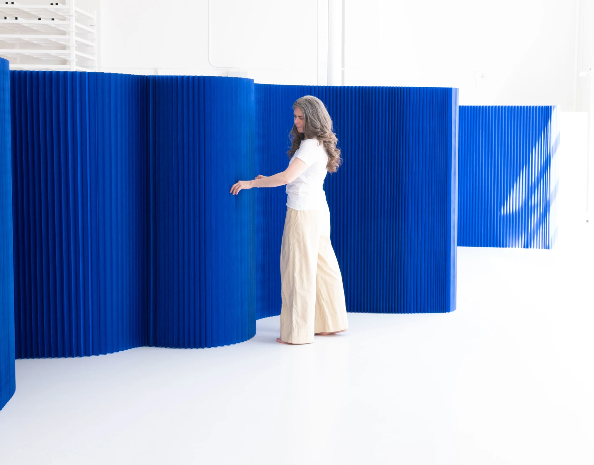 blue paper wall, softwall, folding paper wall, molo