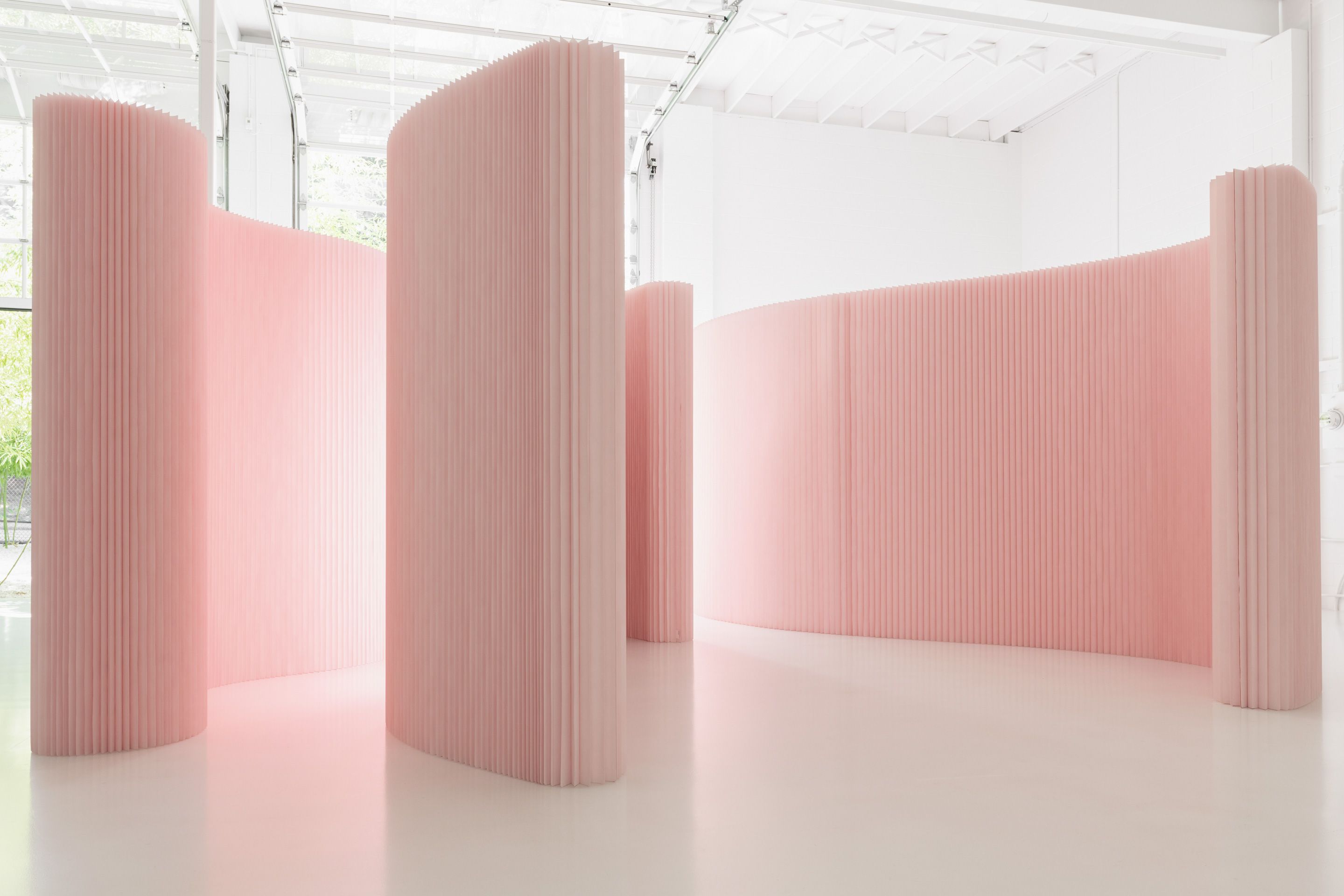 Limited-edition and custom colours offer new ways to shape atmosphere, whether bright and joyful, or calm and focused. 