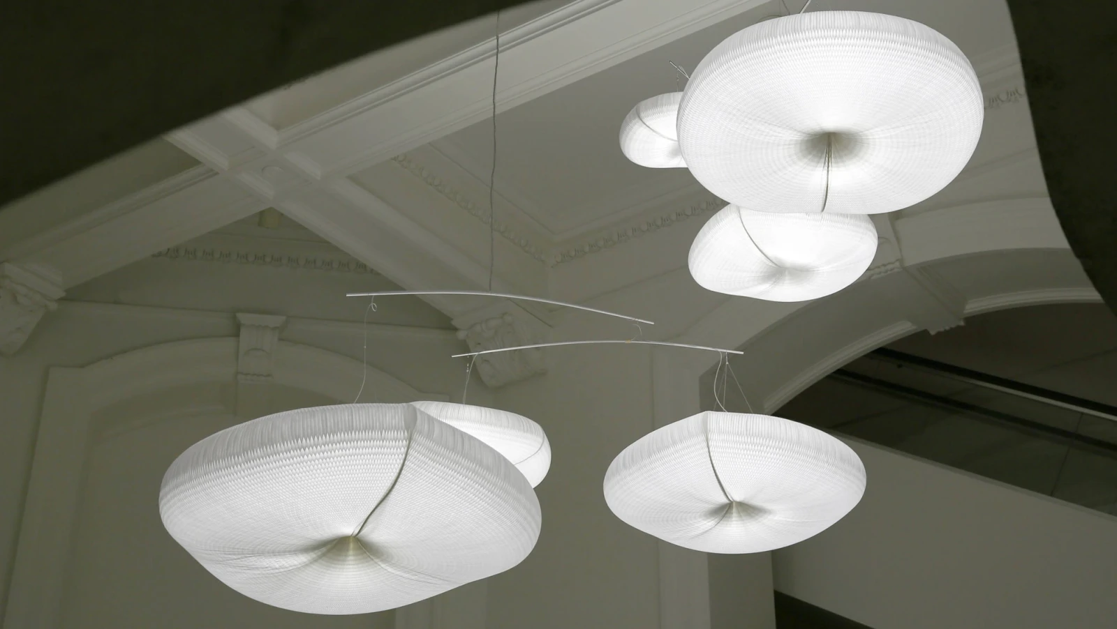museum lighting fixtures