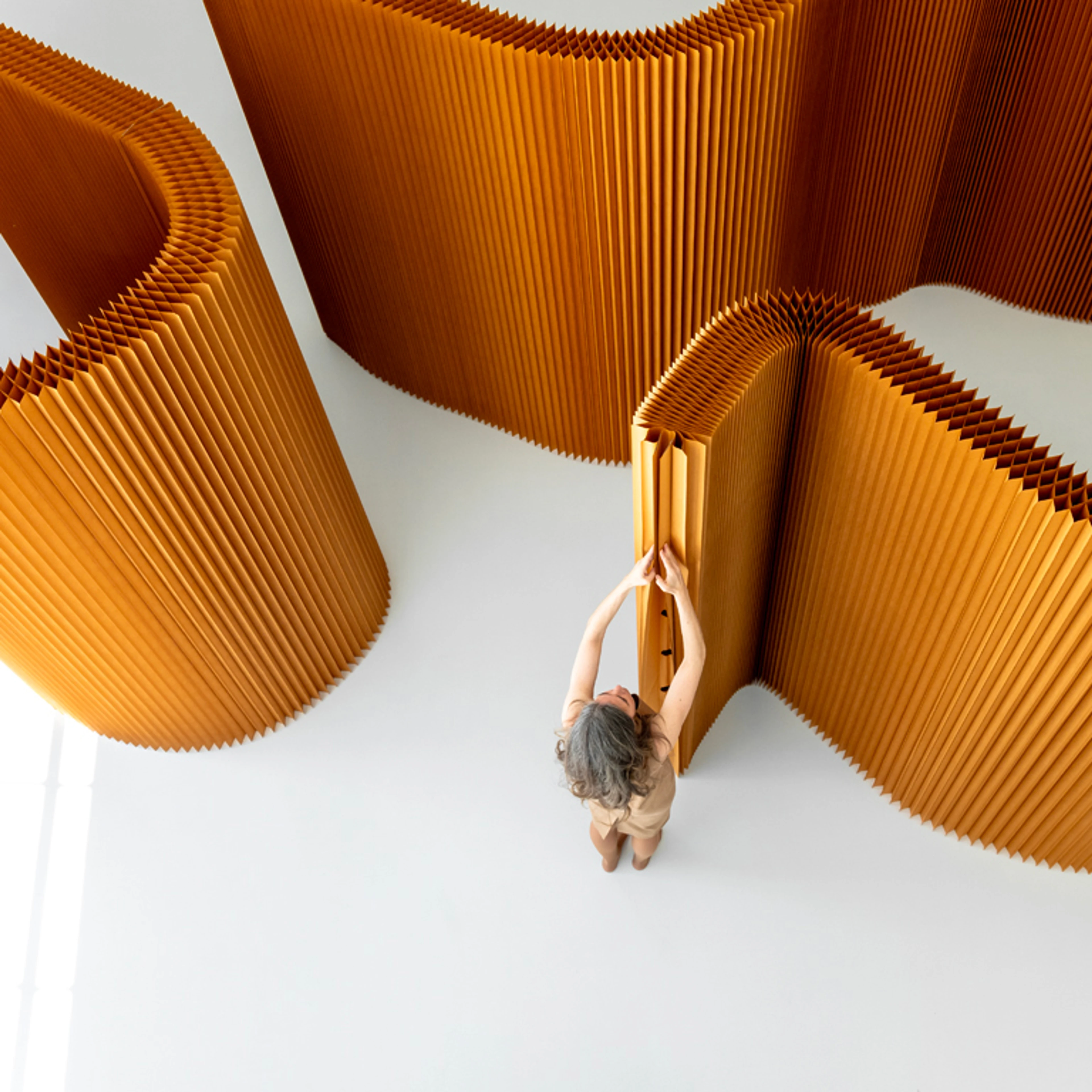 softwall, freestanding room divider and flexible acoustic partition, FSC certified furniture, molo