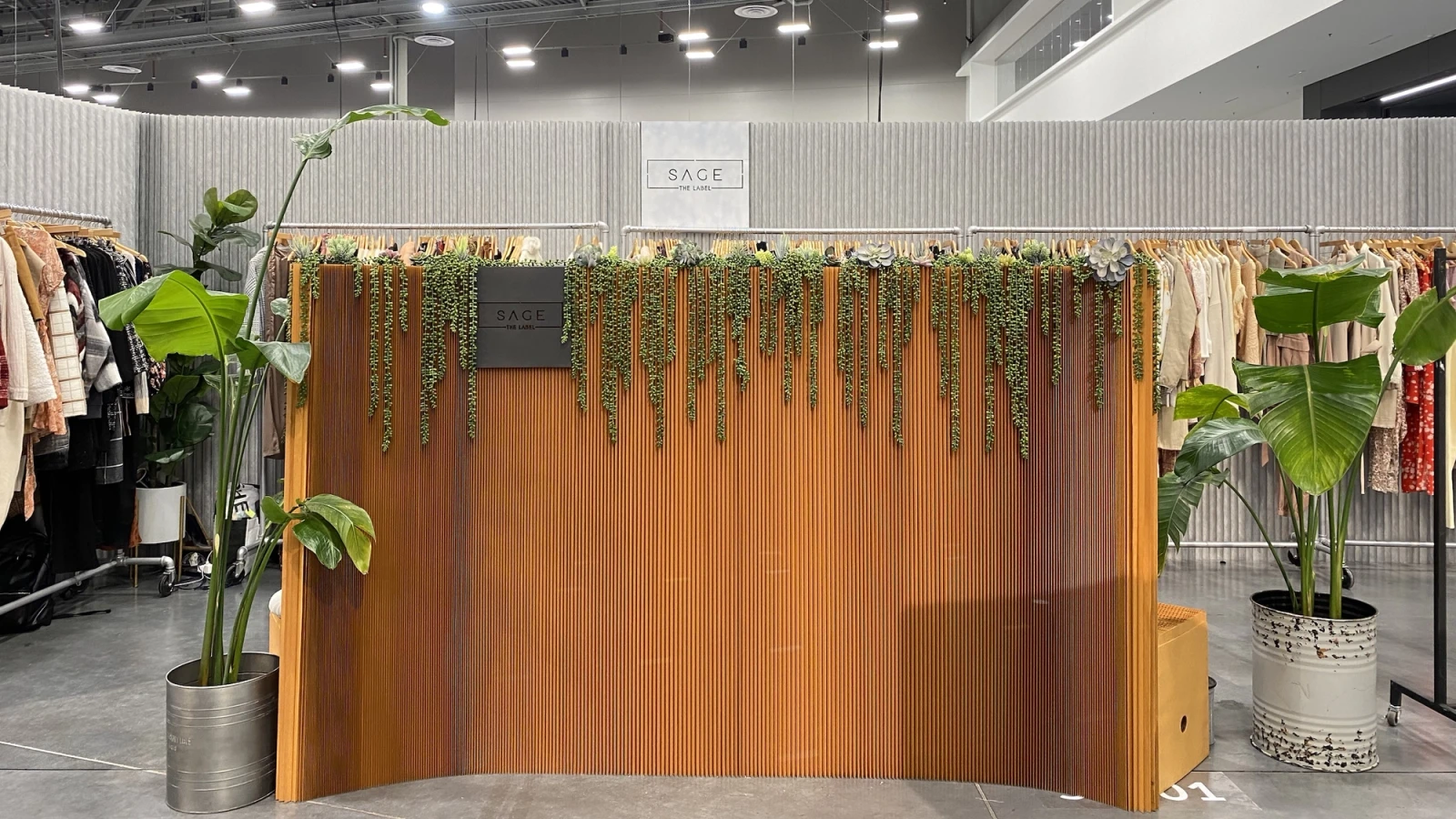 softwall + benchwall - art and craft fair booth design