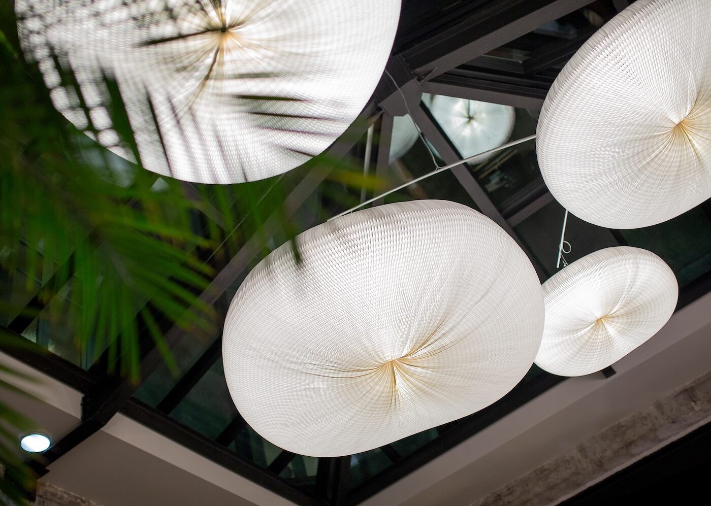 hospitality pendant lighting