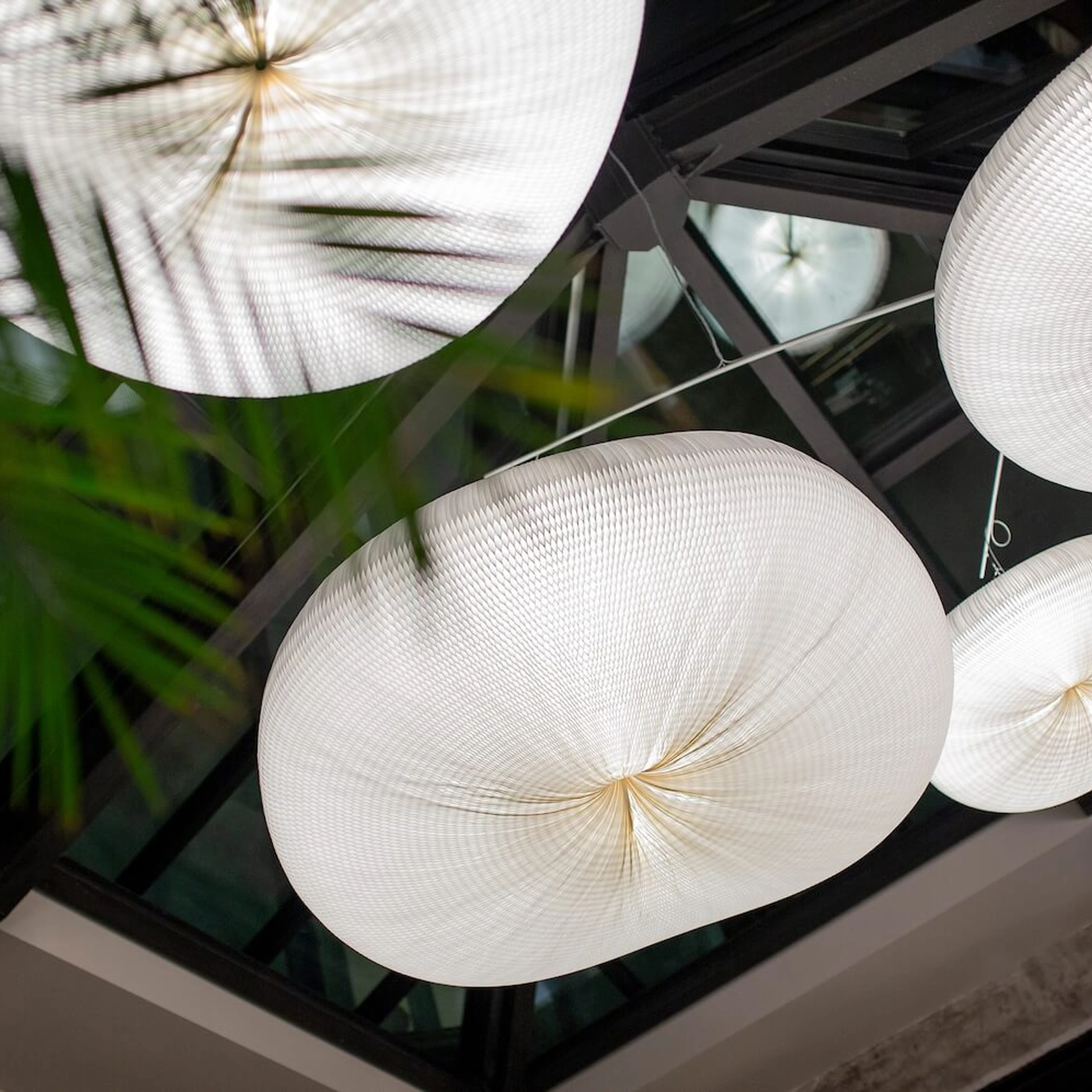 hospitality pendant lighting