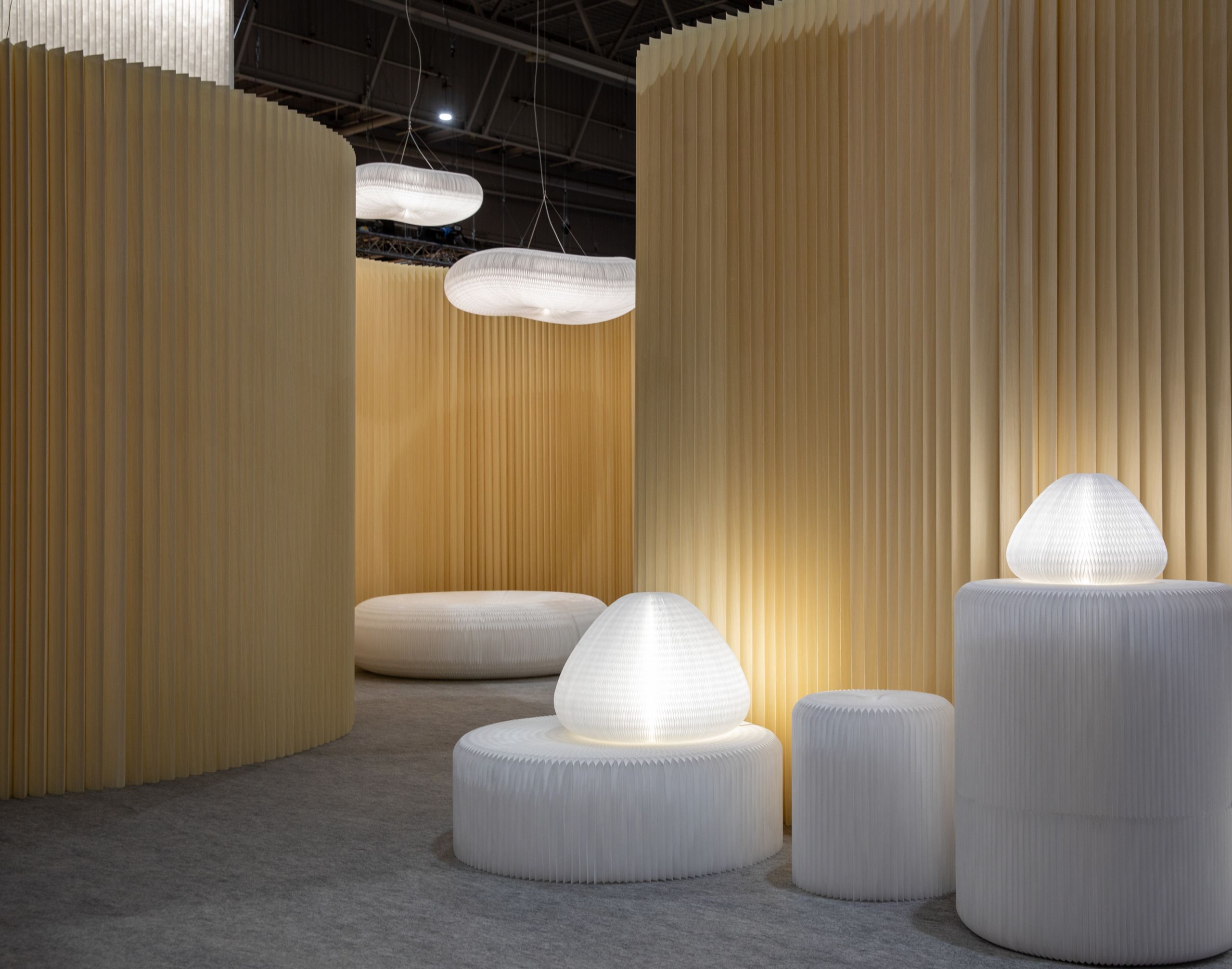 wood softwall - urchin and cloud light - molo - M&O 2023 - 02