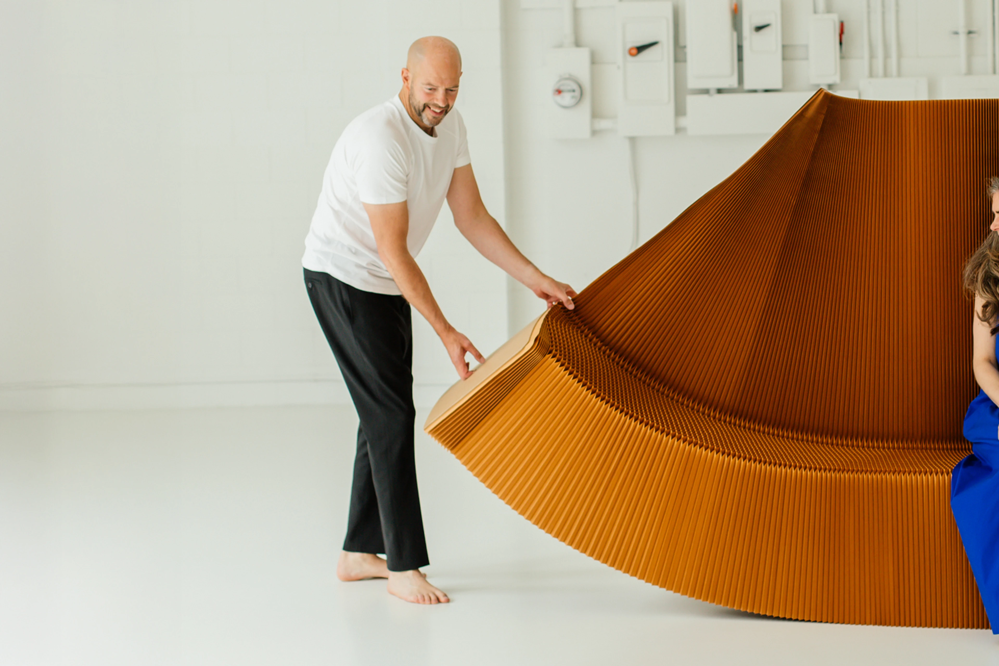 benchwall-paper furniture-flexible room divider-high backed seating-molo