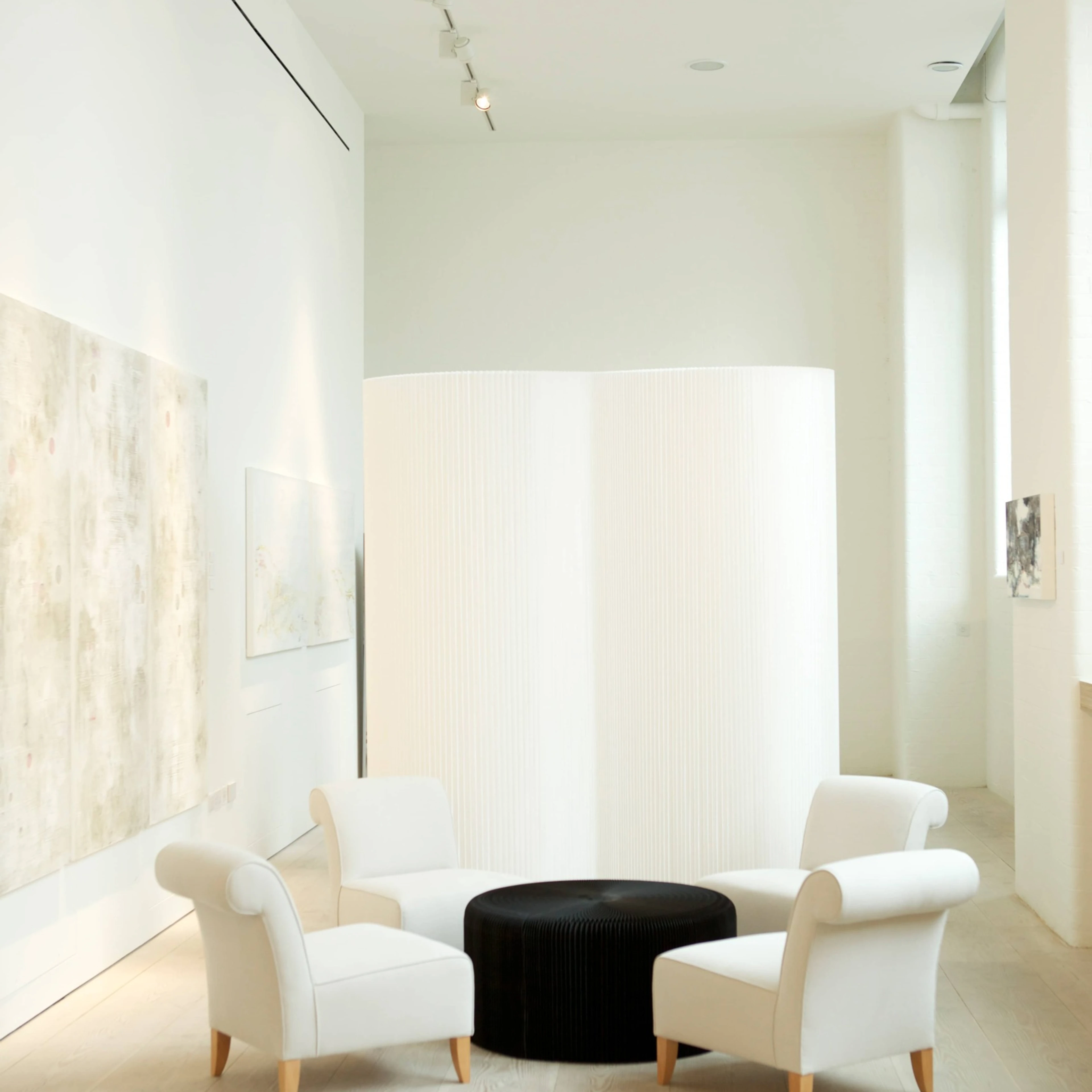 gallery display ideas textile softwall black softseating