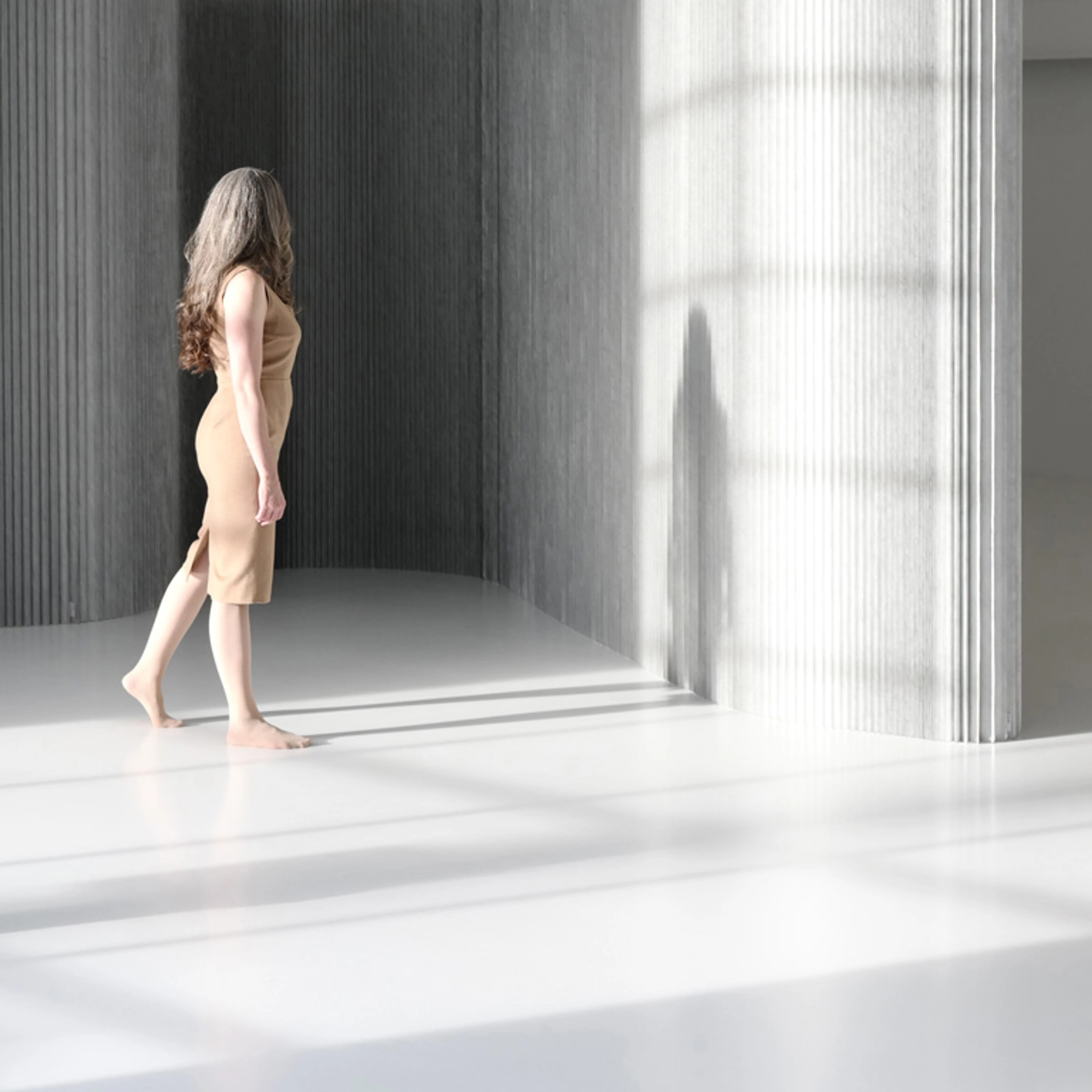 aluminum room divider by molo - mobile