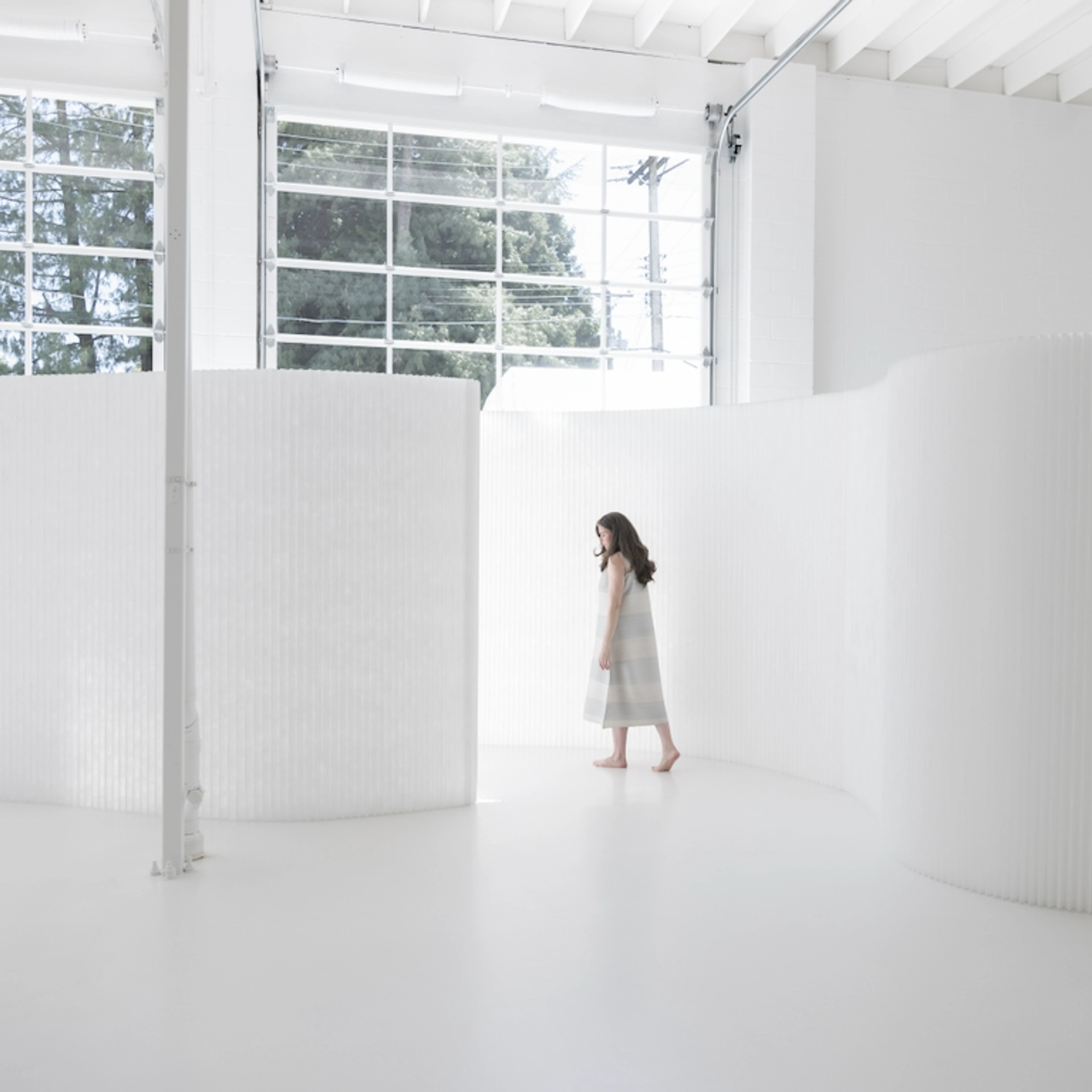 white textile softwall - change as a guiding principle