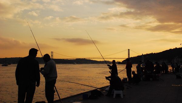 Sonbaharda İstanbul Boğazı Balık Avı: Nokta ve Sezon