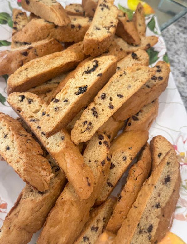 Biscotti with nuts and chocolate