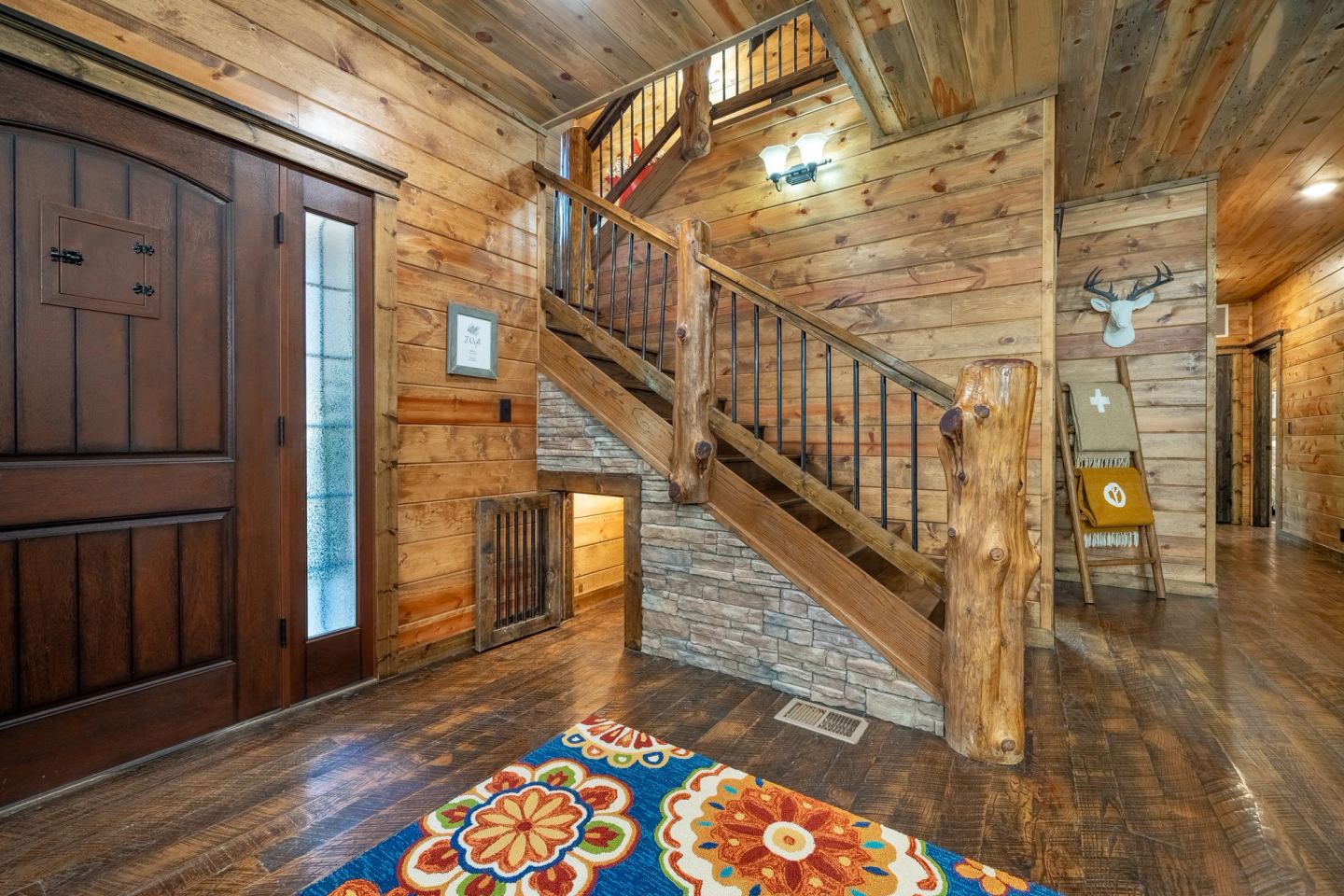 Spacious entryway